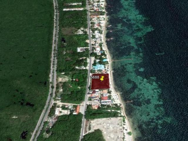 Terreno en Venta en Cancun Punta Sam a la orilla del Mar