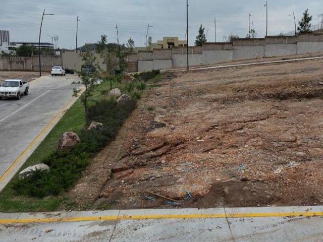 Terreno en Venta en Capital Norte Condominio Terra L38