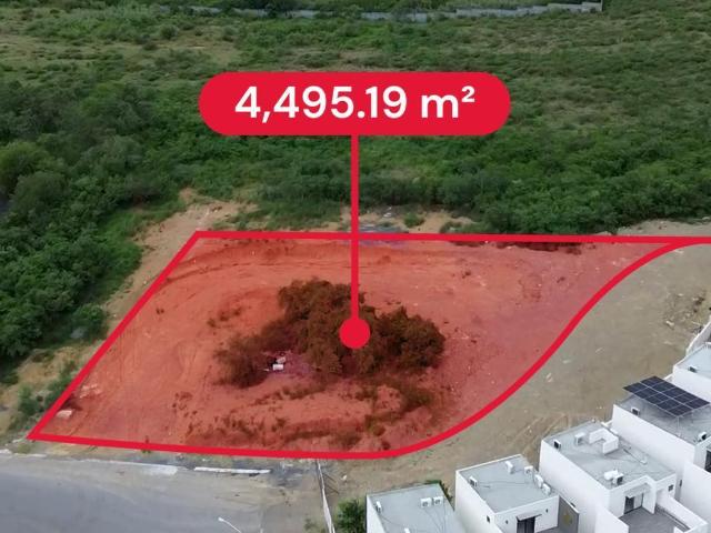 Terreno en venta en Carretera Nacional