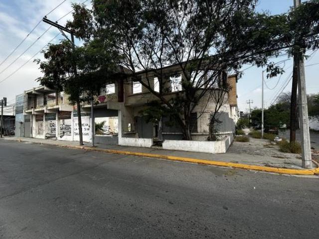 Terreno en VENTA en Av. Madero, Monterrey, Nuevo León