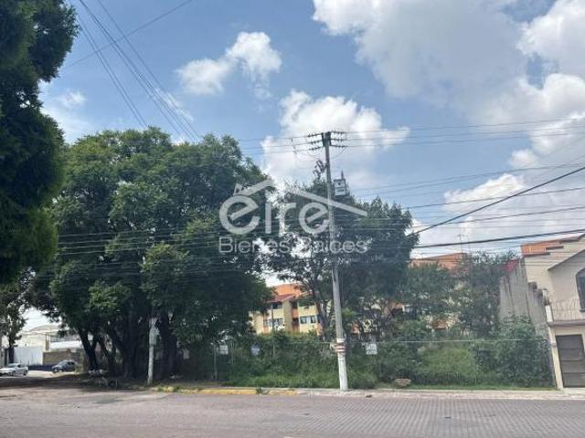 Terreno en venta en Cerro del Tesoro, Tlaquepaque | 689.62 m²