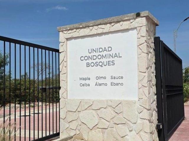TERRENO EN VENTA EN CIUDAD MADERAS 1a. ETAPA CERCA DEL MAR
