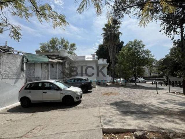 Terreno en Venta en Col Americana, Guadalajara