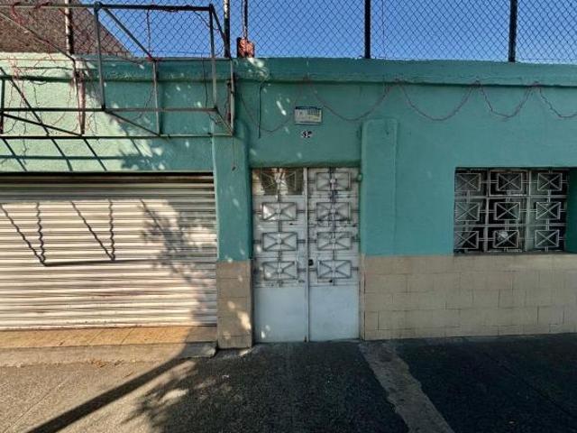 TERRENO EN VENTA EN COL. EUZKADI