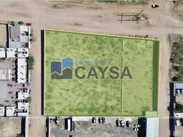 TERRENO EN VENTA en Col. Primero de Mayo esquina zona abastos