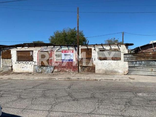 TERRENO EN VENTA EN COLONIA SAN LUIS 4