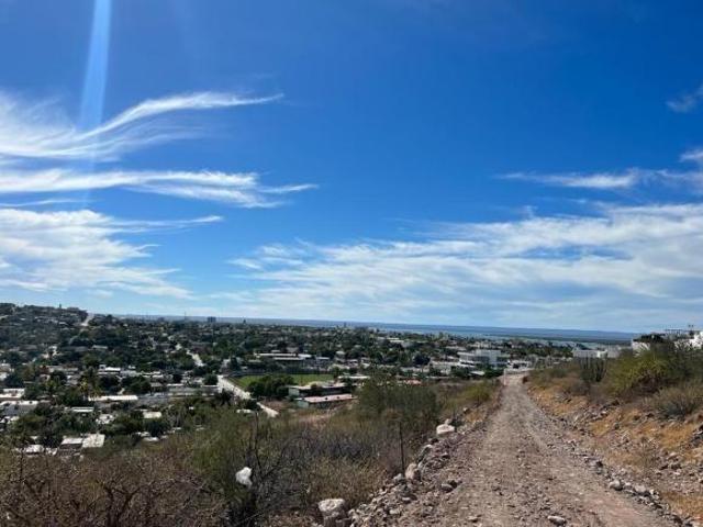 Terreno en Venta en Colina del Sol, Lote 14
