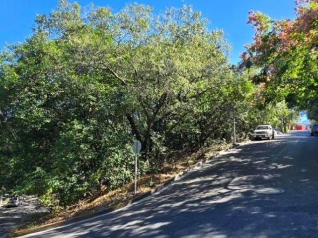TERRENO EN VENTA EN COLINAS DE SAN ÁNGEL – AMPLIO FRENTE Y VISTAS ESPECTACULARES