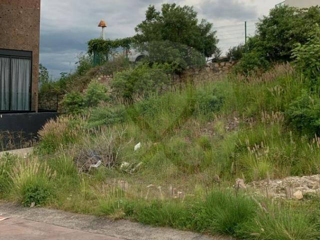 TERRENO EN VENTA EN COLINAS DE SAN ISIDRO