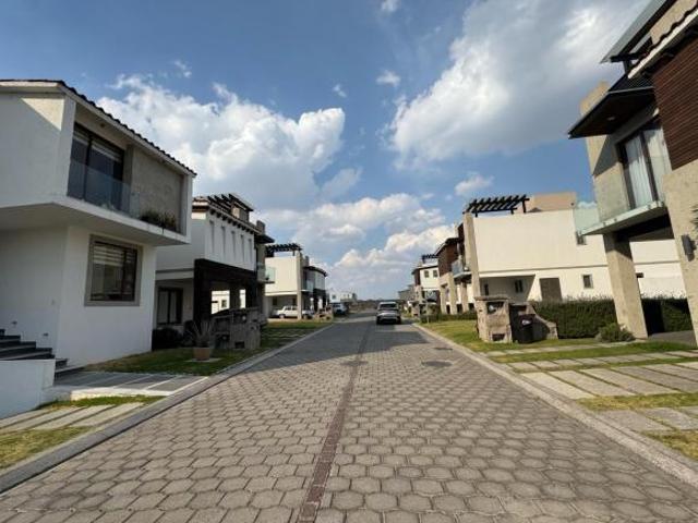Terreno en venta en Condado del Valle, Metepec