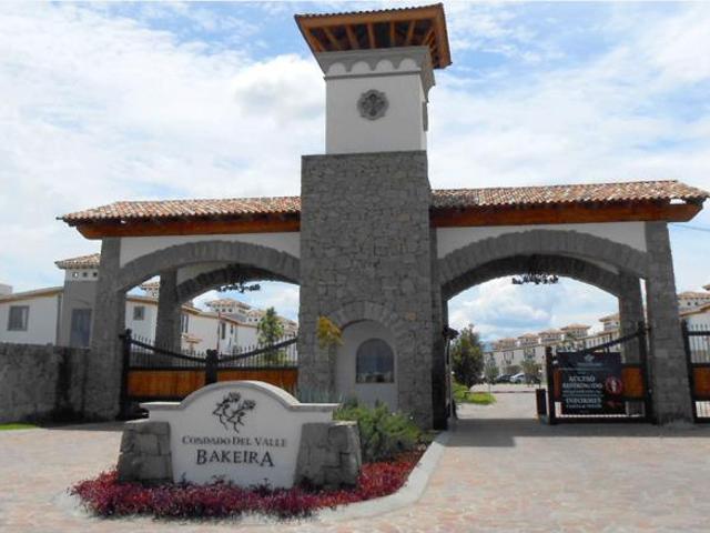 Terreno en venta en Condado del Valle, Metepec, México