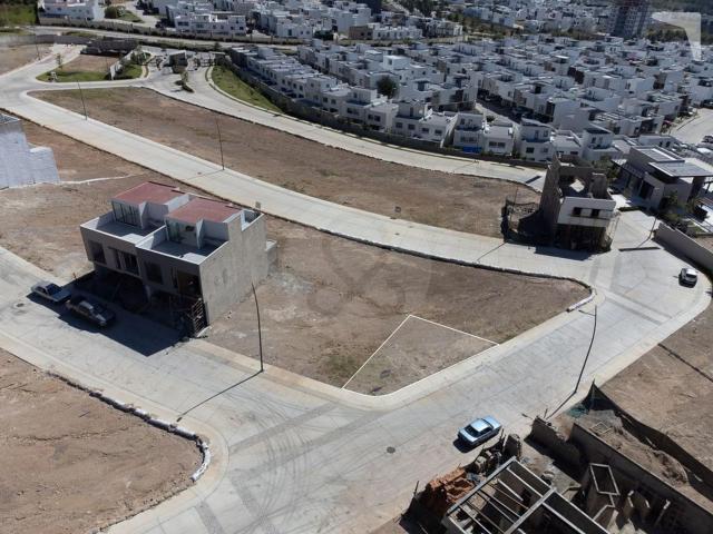 Terreno en venta en Coto Nara en Los Robles, Zapopan