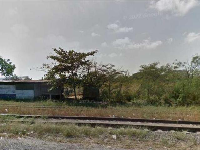 TERRENO INDUSTRIAL EN VENTA ORILLA DE CARRET Y VIAS FERREAS EN SANTA FE VERACRUZ 3.2 HAS