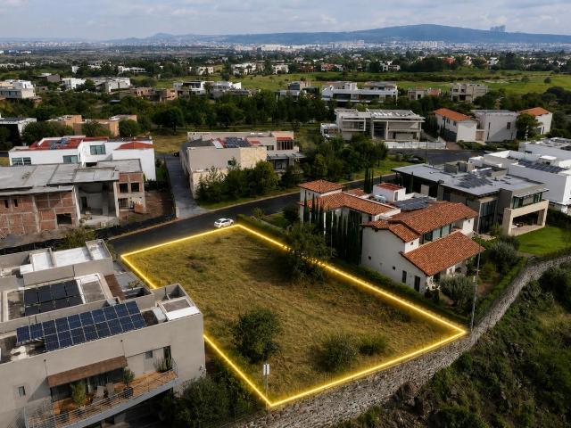 Terreno en venta en El Campanario, Quer?taro