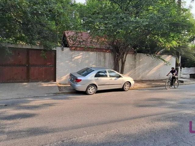Terreno en Venta, en el centro Garcia cerca de la Cabezera Municipal Garcia NL