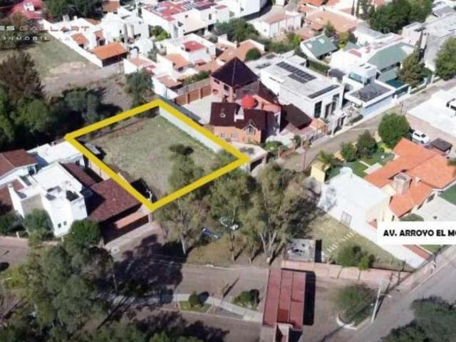 Terreno en Venta en el Fracc. Trojes del Sol al Norte de la Ciudad de Aguascalientes