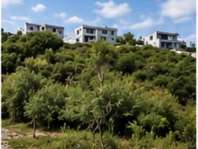 Terreno en Venta en el Fraccionamiento Vista Real Quer?taro