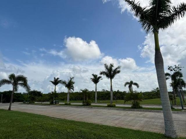 Terreno en VENTA en el Fraccionamiento Río del Dorado