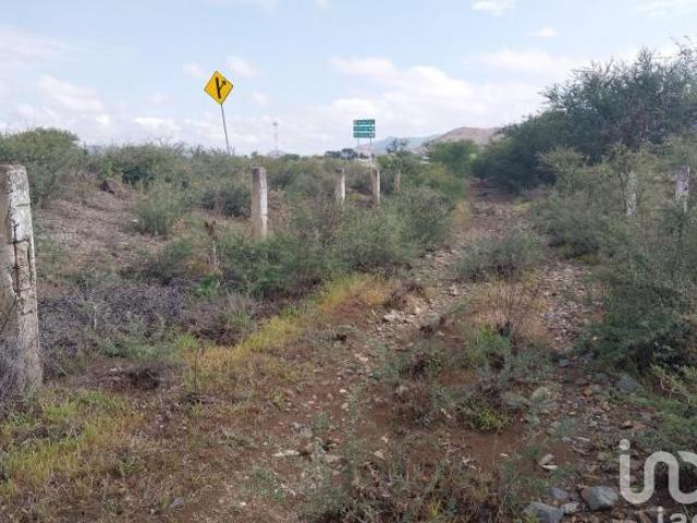 TERRENO EN VENTA EN EL LIBRAMIENTO DE OCOTLÁN DE MORELOS, A 400 M DEL CRUCERO DE SAN DIONISIO