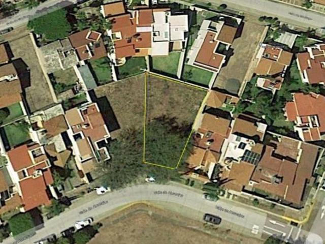 Terreno en venta en El Palomar sección Jockey Club