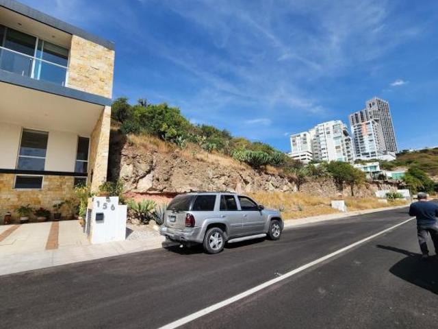 TERRENO EN VENTA EN EL PEDREGAL DE QUERÉTARO O 2
