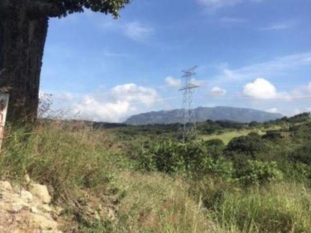 Terreno en venta en El Río Country Club