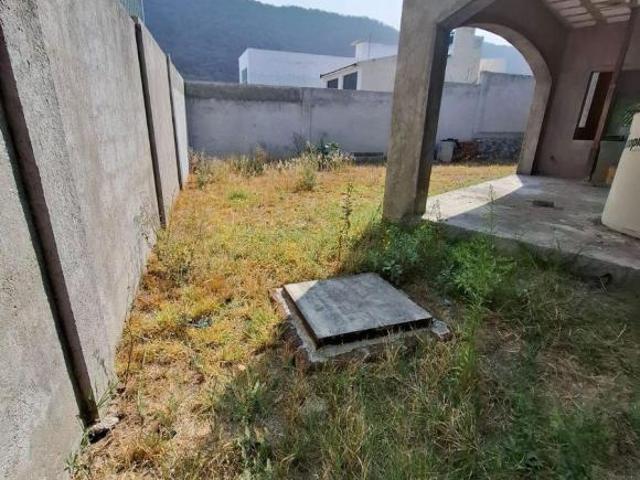 Terreno en Venta en esquina con Obra Negra, espacio para elevador,cumbres del cimatario