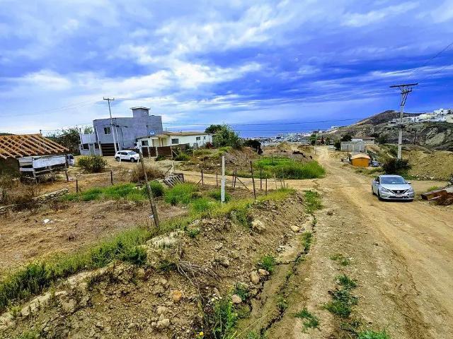 Terreno en venta en esquina con vista al mar en Tijuana