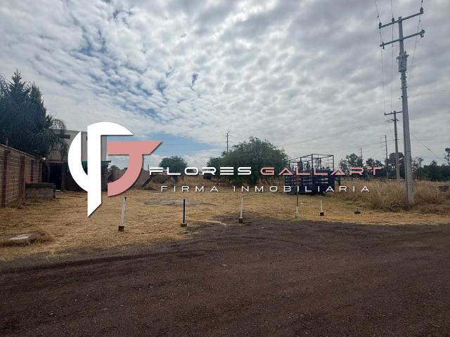 Terreno en Venta en esquina en el Fracc. La Trinidad al Poniente de la Ciudad P
