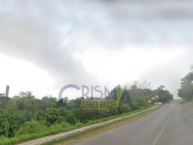 TERRENO EN VENTA EN ESQUINA EN EXCELENTE UBICACIÓN CERCA DE SAM´S