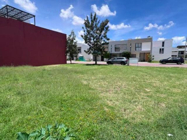 Terreno en Venta en Esquina en la Antigua Cementera