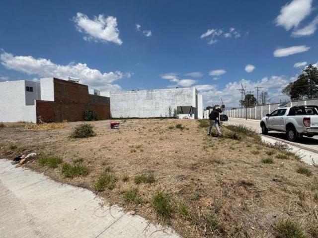 Terreno en Venta EN ESQUINA Frente a áreas comunes Salida a Zacatecas A 3 minutos de Altaria