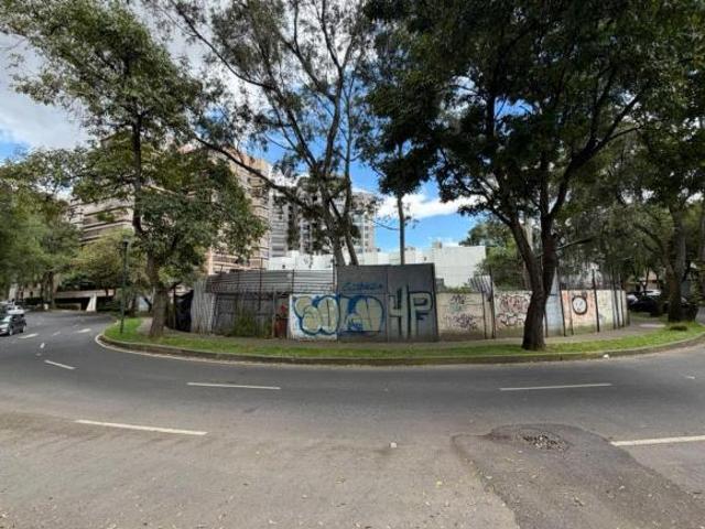 Terreno en Venta en Fuentes del Pedregal