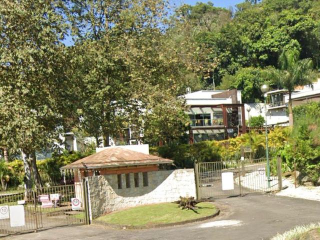 Terreno en venta en Frac. Arboledas Ca?ada en Coatepec