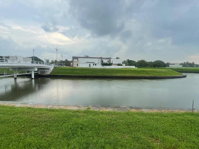 TERRENO EN VENTA EN FRACC.ELDORADO, BOCA DEL RIO