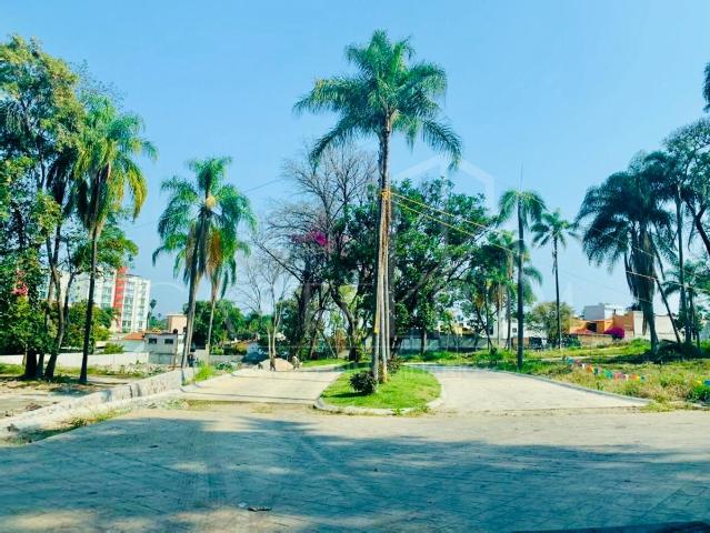 Terreno en venta en Fracc. en Acapatzingo en Cuernavaca, Mor