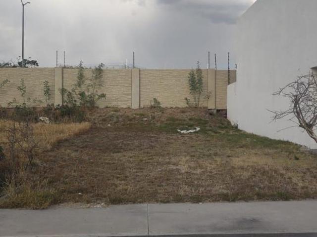 Terreno en venta en Fracc. La Meseta frente a Sonterra