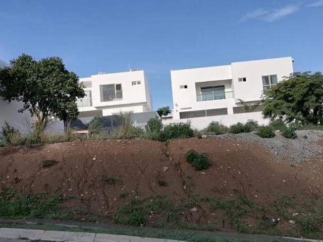 TERRENO EN VENTA EN FRACC. PRIVADO