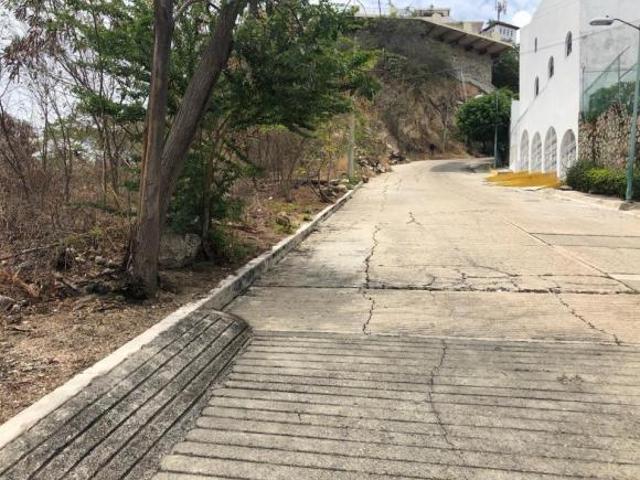 Terreno En Venta en Fraccionamiento Condesa Acapulco Guerrero