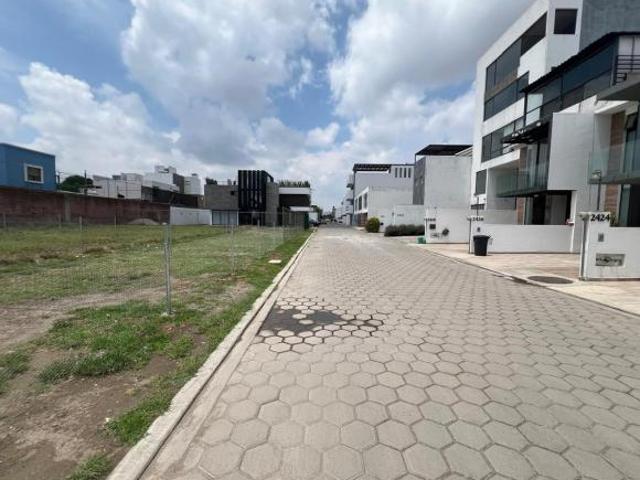Terreno en venta en Fraccionamiento en San Pedro Cholula