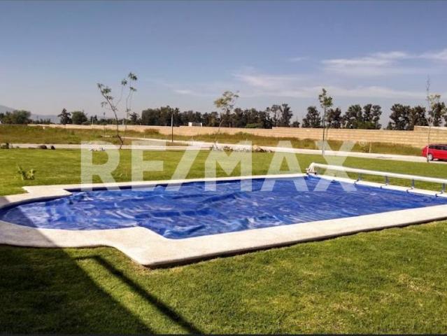Terreno en Venta en Fraccionamiento Entrealamedas Atlixco