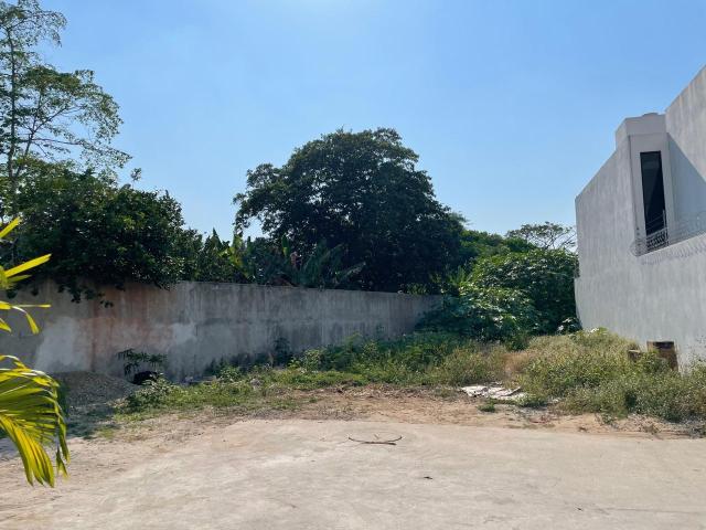 TERRENO EN VENTA EN FRACCIONAMIENTO LOMAS DE IXTACOMIT?N
