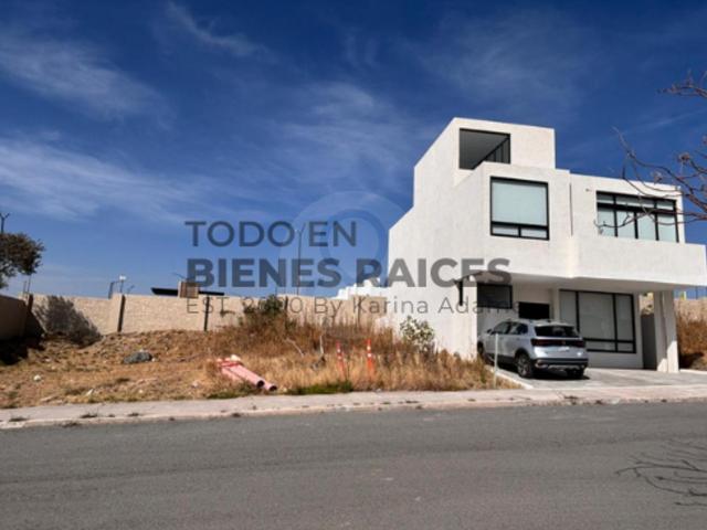 TERRENO EN VENTA EN FRACCIONAMIENTO MESETA RESIDENCIAL QUERETARO