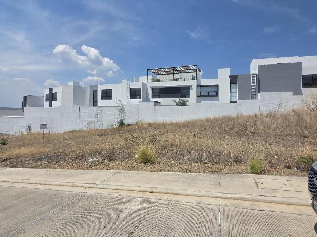 Terreno en Venta en Fraccionamiento privado con casa club y canchas multideportivas