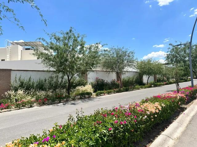 Terreno en Venta en Fraccionamiento Privado