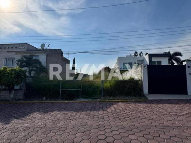TERRENO EN VENTA EN FRACCIONAMIENTO RESIDENCIAL ALTOS DE OAXTEPEC 4