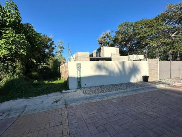 Terreno en venta en Ixtapa Zihuatanejo, Guerrero