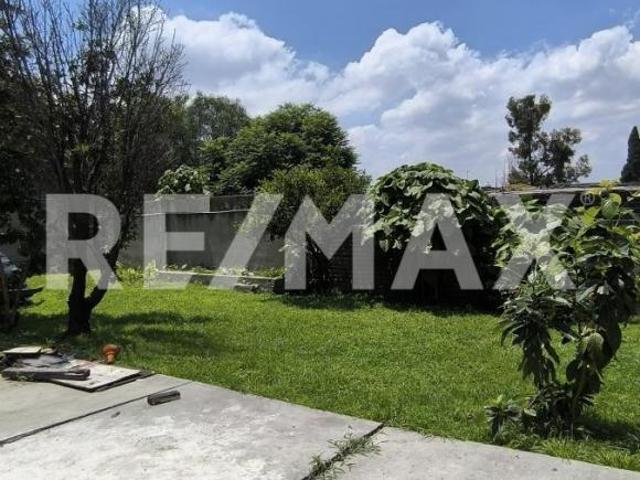 Terreno en venta En Iztapalapa, ideal para desarrollo de vivienda, cerca de Avenida Tlahuac, metro C