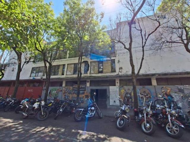 TERRENO EN VENTA EN ISABEL LA CATÓLICA