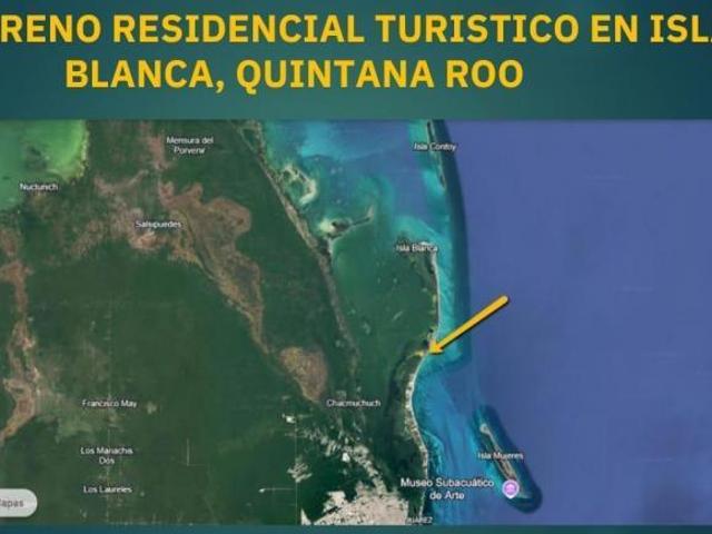 Terreno en venta en Isla Blanca residencial turístico entre laguna Chacmuchuch y Costa Mujeres